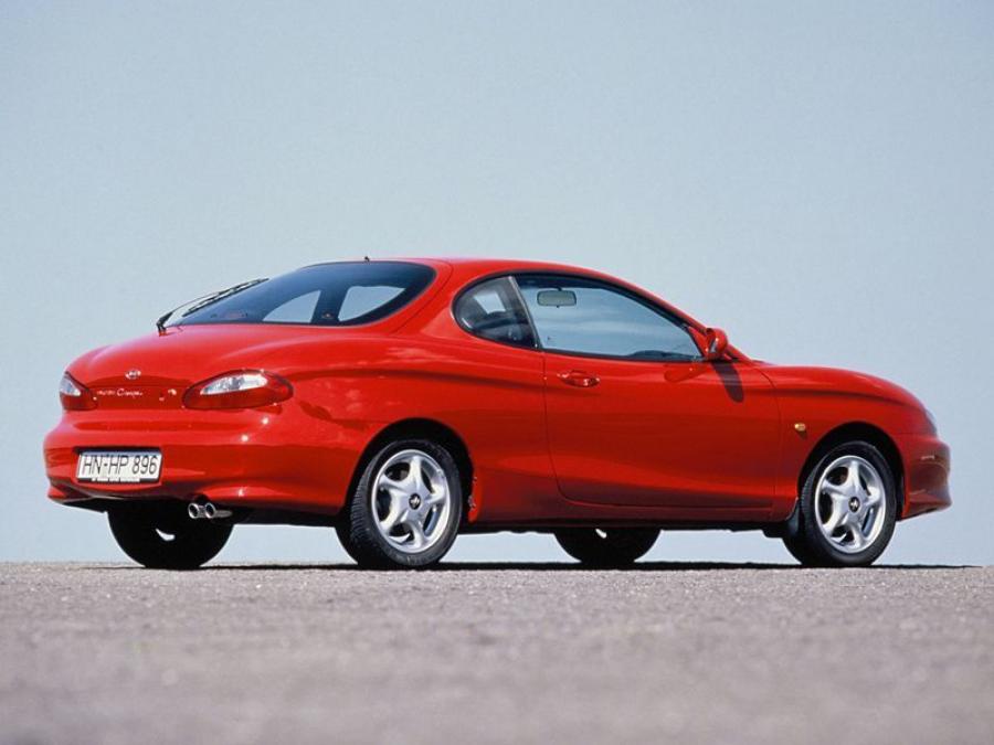  Hyundai Coupe 1996 года  (фото 6 из 9)